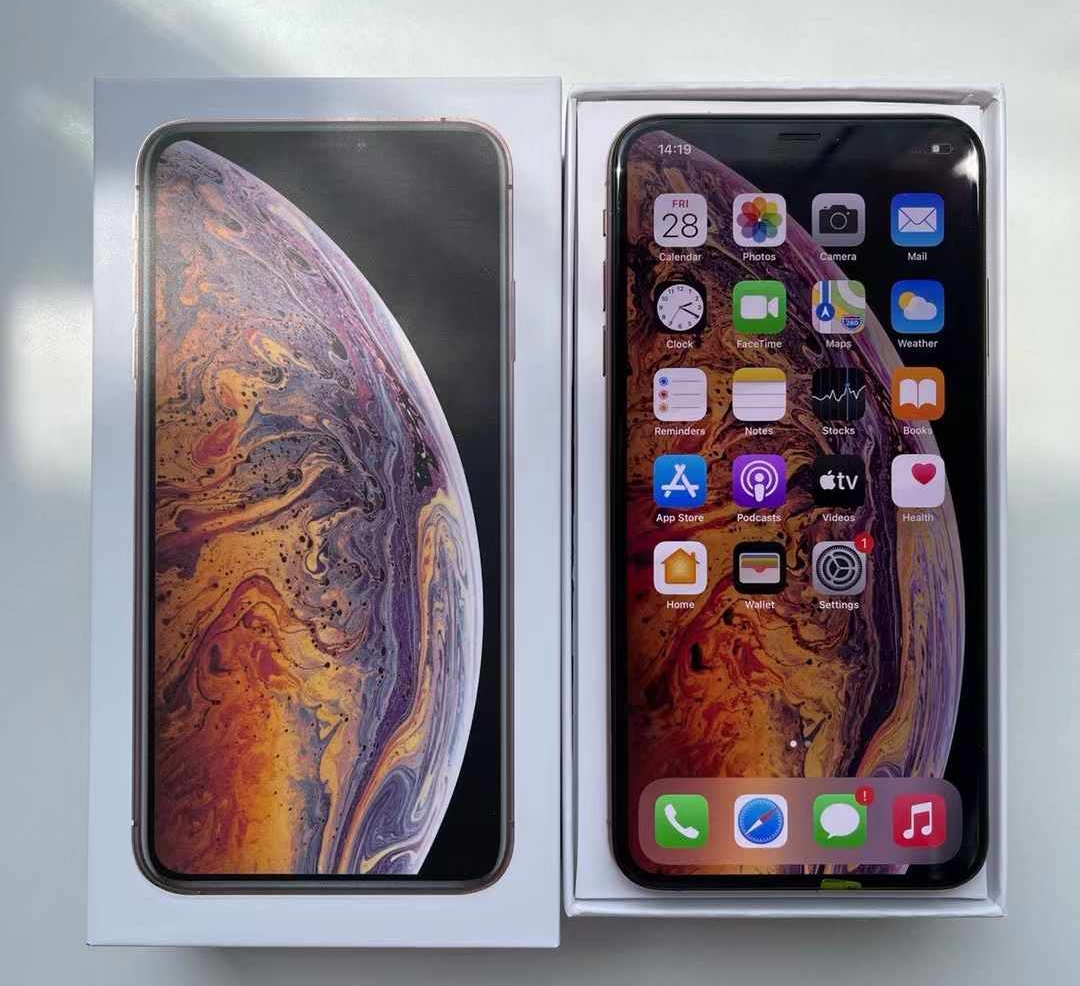 iPhone XS Max unboxing GGS Global